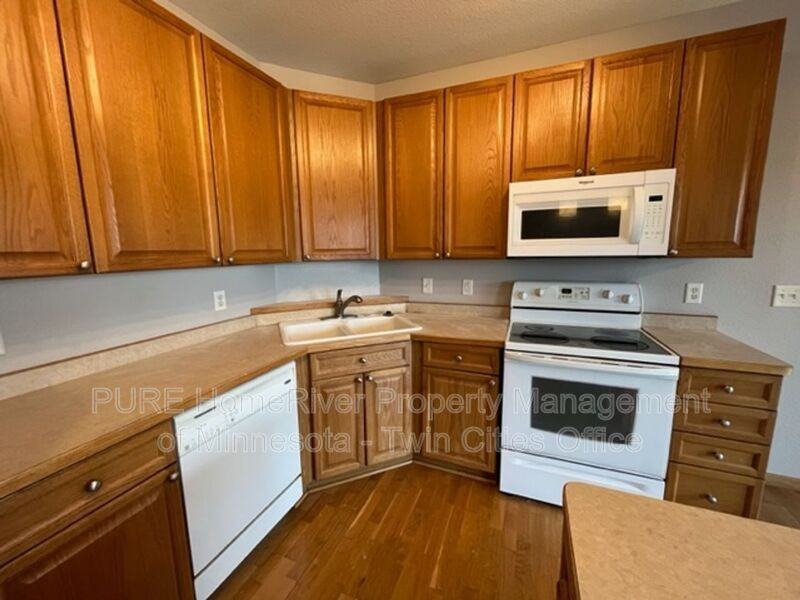 1800 Graham Ave #224 - Photo 3 of 24