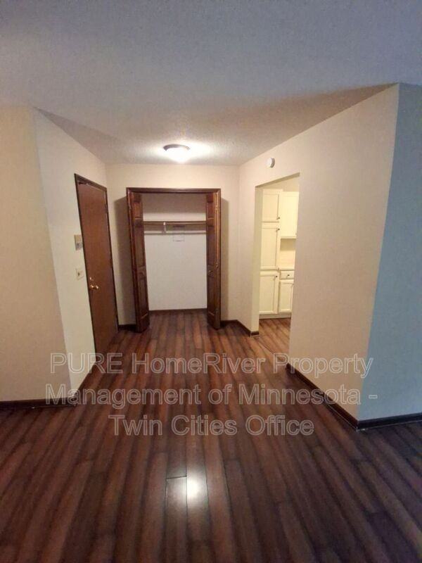 5231 Balmoral Ln - Photo 5 of 23
