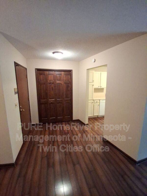 5231 Balmoral Ln - Photo 6 of 23