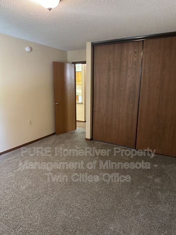 221 Grand Ave W #204 - Photo 7 of 13
