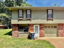 featured image of 5710 Ne 50th St