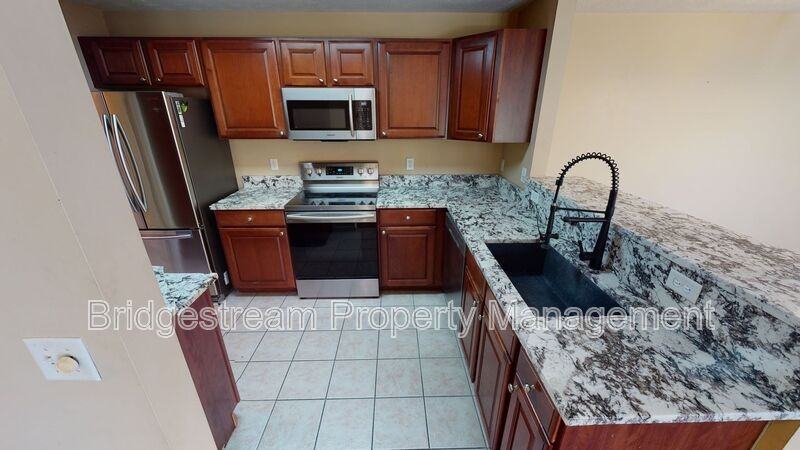 3049 Westminster Dr #102 - Photo 2 of 9