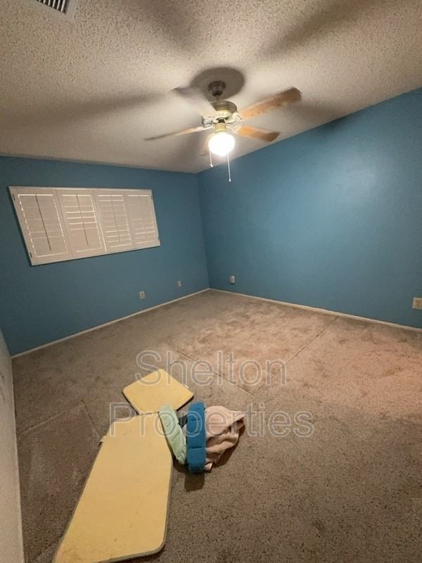 10103 N 97th Ave #B - Photo 7 of 8