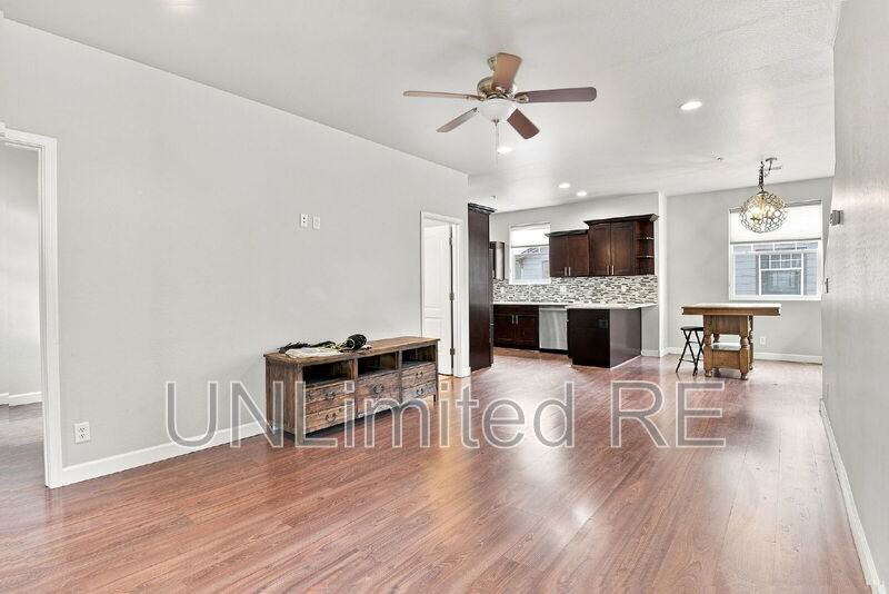 2520 W Pikes Peak Dr - Photo 6 of 35