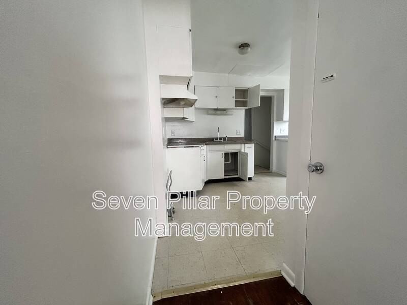 339 S Napoleon Ave - Photo 4 of 5