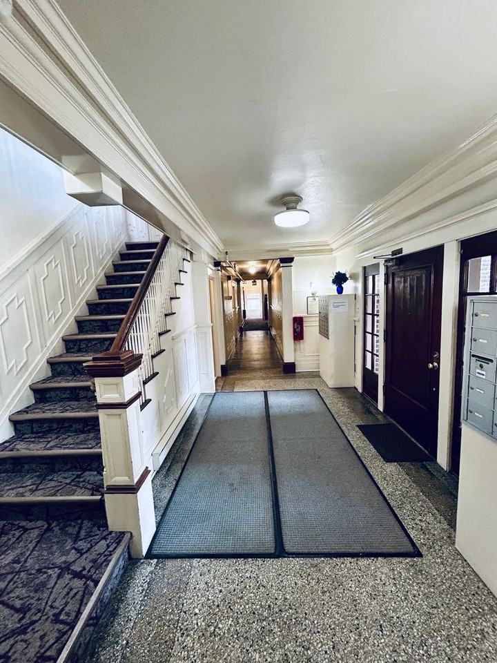 Vradenburg Apartments - Photo 3 of 50