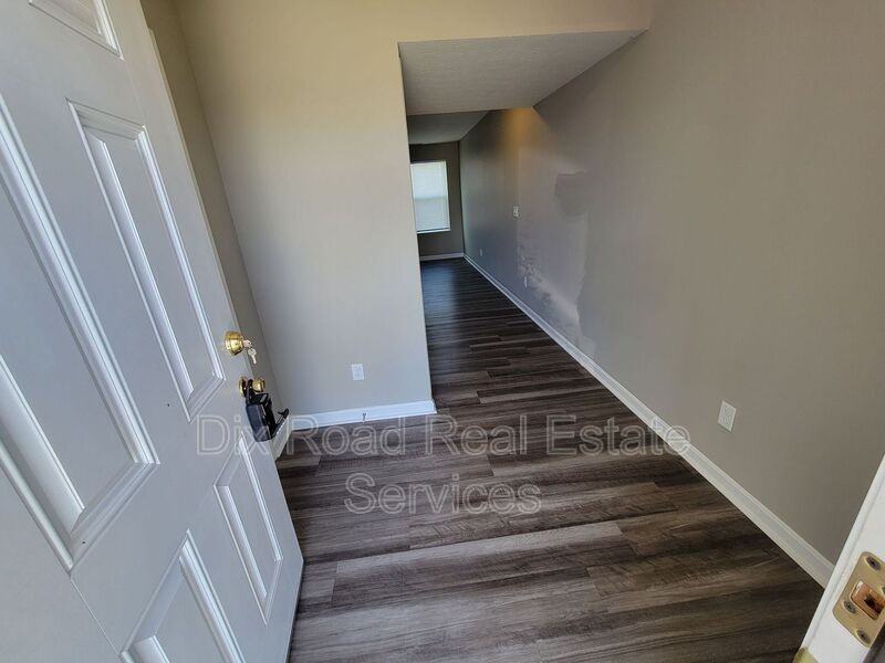 837 Prescot Cir - Photo 4 of 15