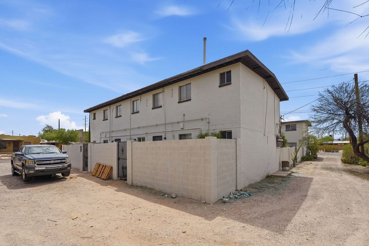 **Half a months rent off** Act now! - Photo 6 of 16