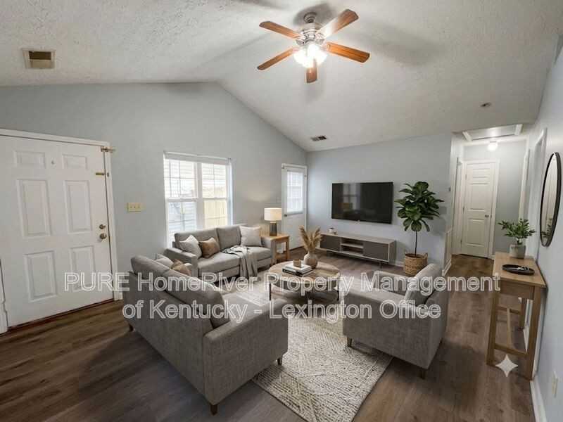 1034 Marshall Park Dr - Photo 4 of 31