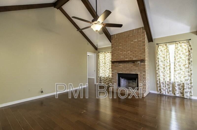 776 Whitney Dr - Photo 2 of 33