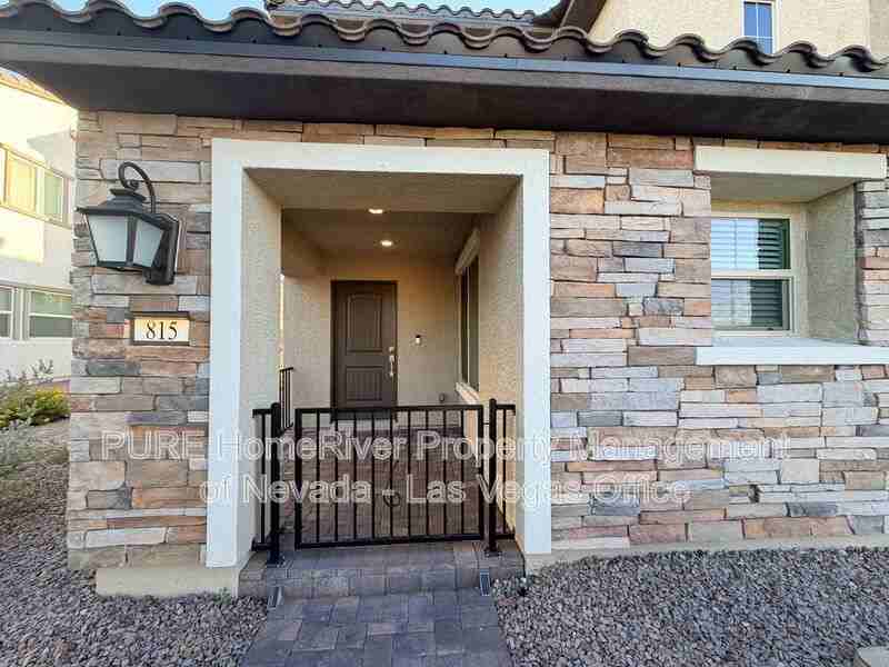 815 Watford Pl - Photo 2 of 46