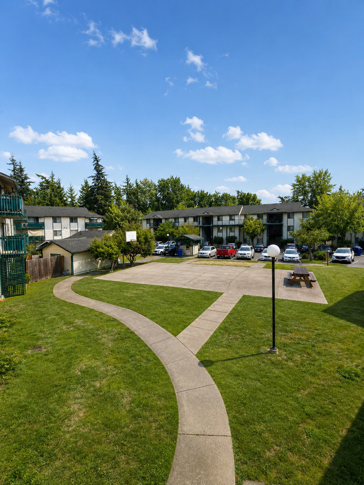 Baker Vista Apartments - Photo 5 of 9