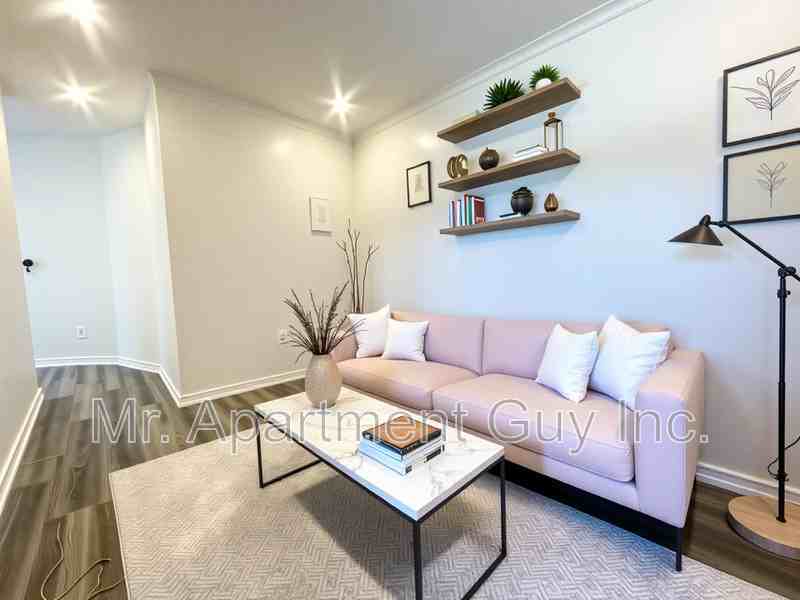 44 Victoria Ave S #306 - Photo 2 of 7