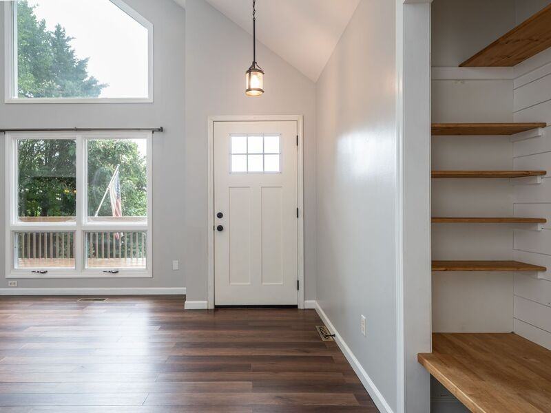 15 Tiffany Ln - Photo 5 of 25