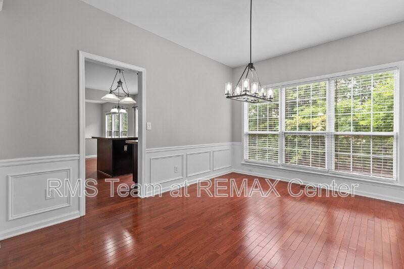 2315 Hiawassee Dr - Photo 6 of 50