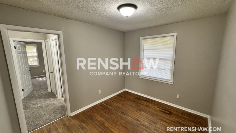 4914 Biscoe Ave - Photo 4 of 24