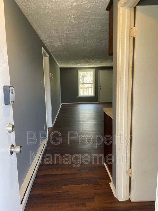 123 Circle Dr #28 - Photo 3 of 8