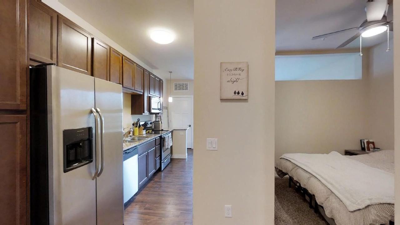Farwell Place - Photo 5 of 45