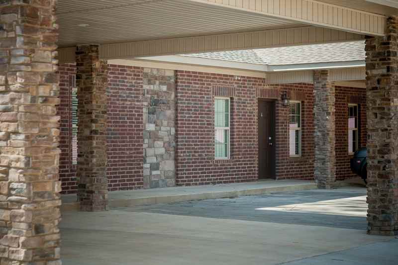 4800 Reserve Blvd - Photo 5 of 6