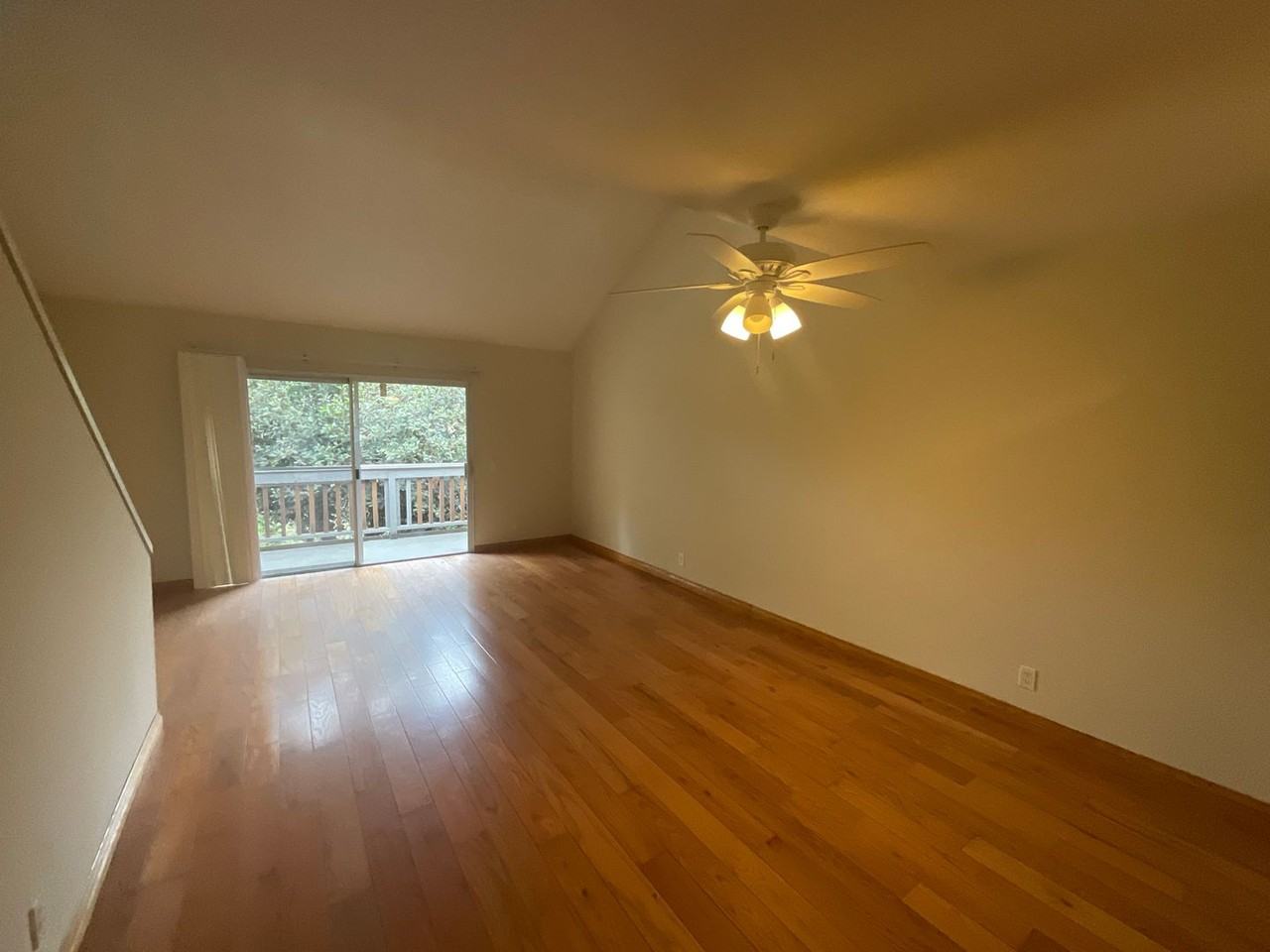 147 Lemon Grv - Photo 2 of 23