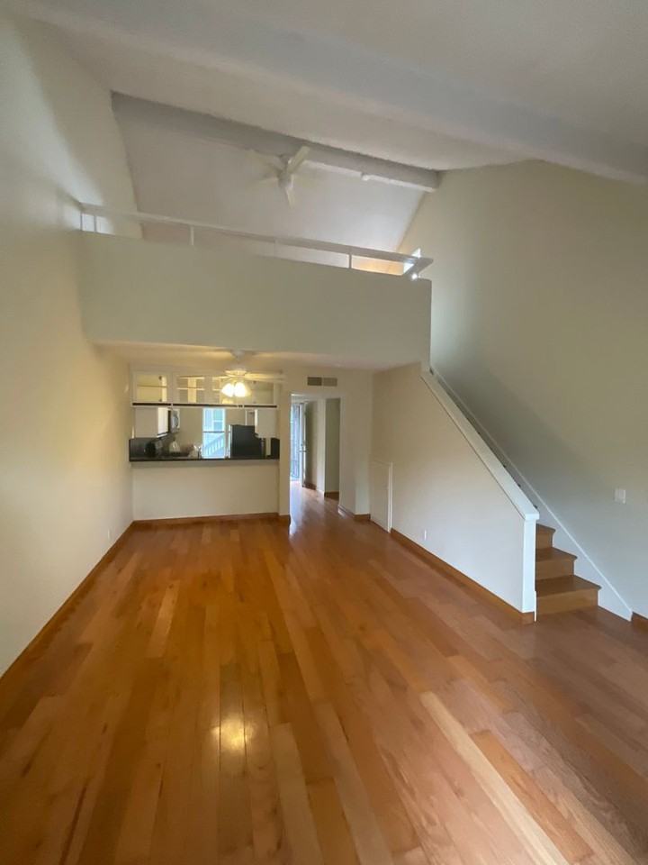 147 Lemon Grv - Photo 3 of 23