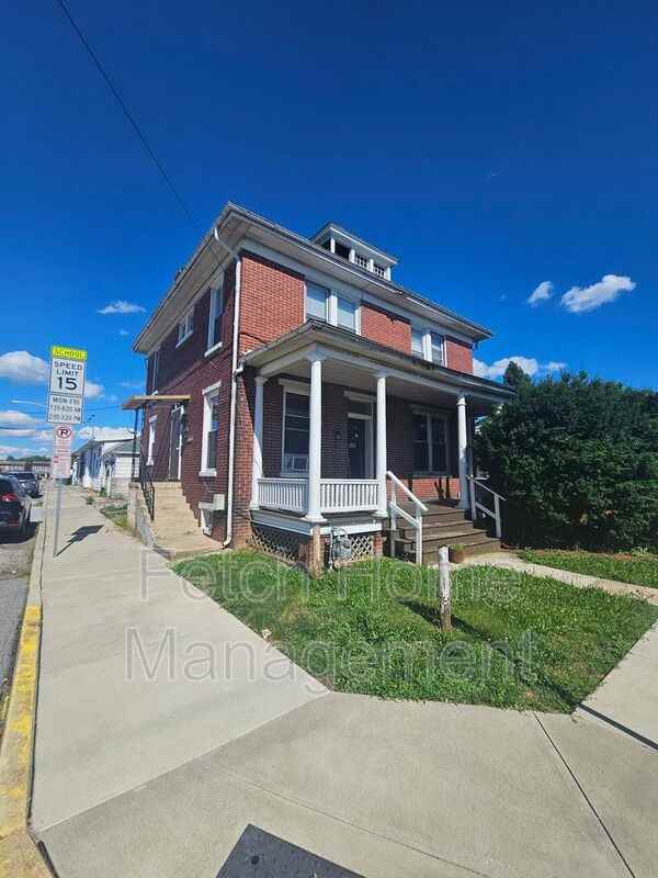 143 N Albemarle St #3 - Photo 2 of 11