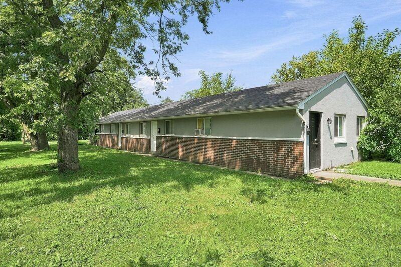 141 Stevens Ave - Photo 2 of 10