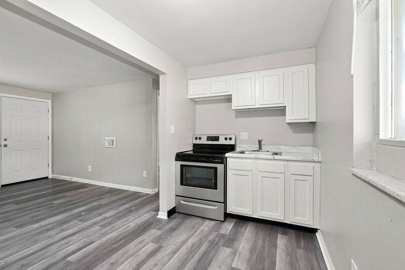 141 Stevens Ave - Photo 7 of 10