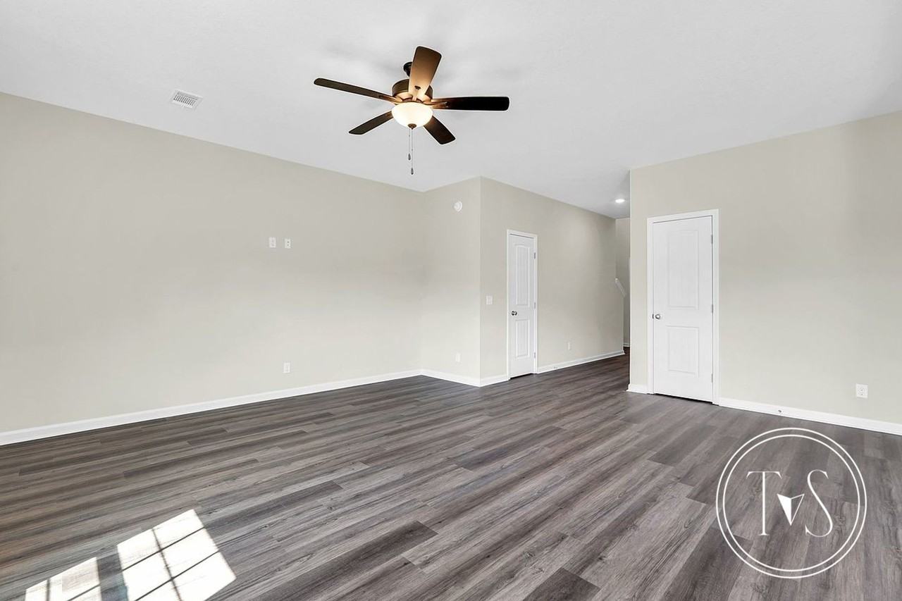 200 Alcove Ct - Photo 5 of 27