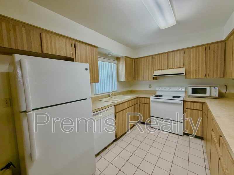 3371 Brodie Way - Photo 5 of 12