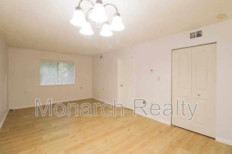 89 Se 16th Ave #P101 - Photo 6 of 28
