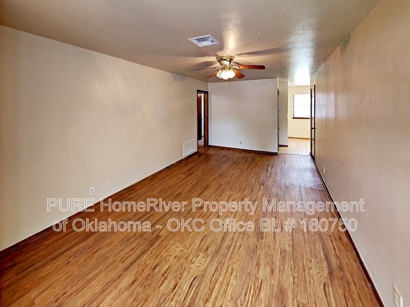 660 W Forster Dr - Photo 3 of 18