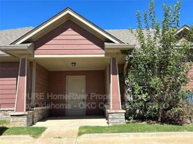 1005 Sw 92nd St - Photo 1 of 1