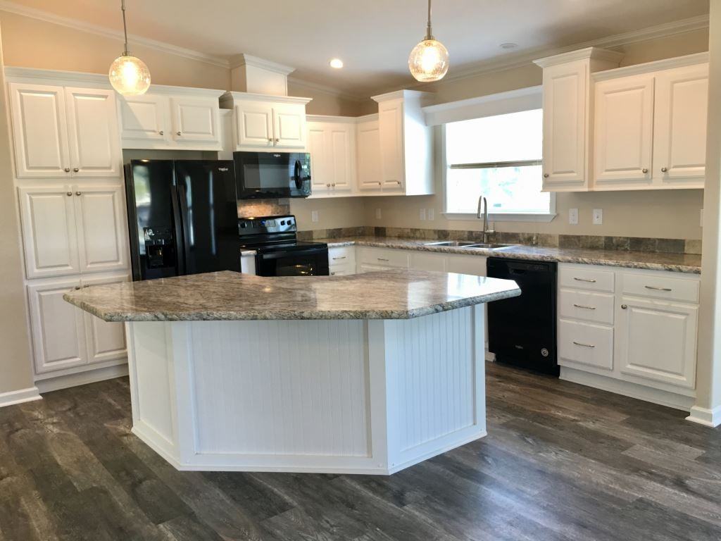 146 Highland Dr - Photo 2 of 30