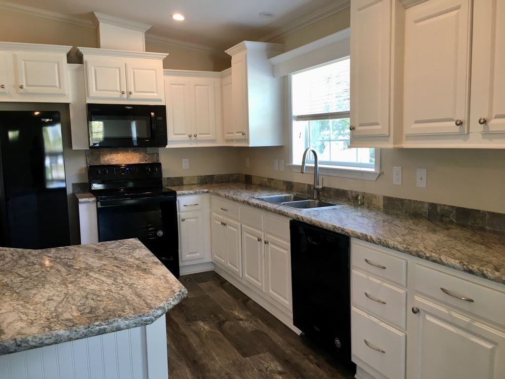 146 Highland Dr - Photo 4 of 30