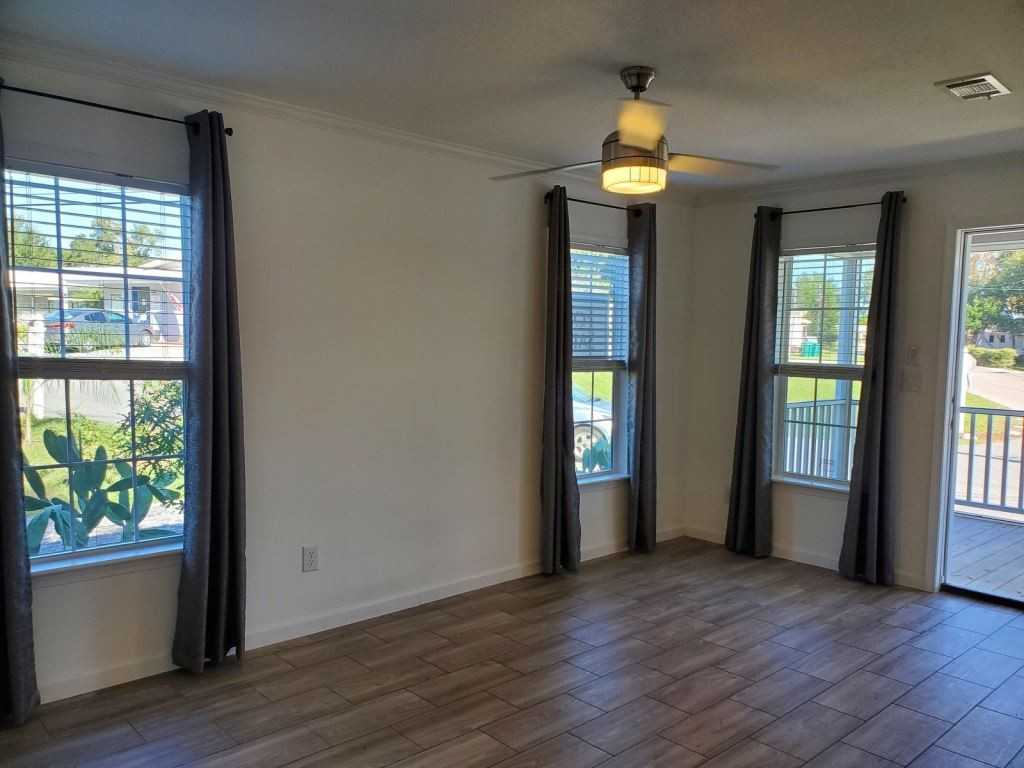 4 Currin Blvd - Photo 2 of 27