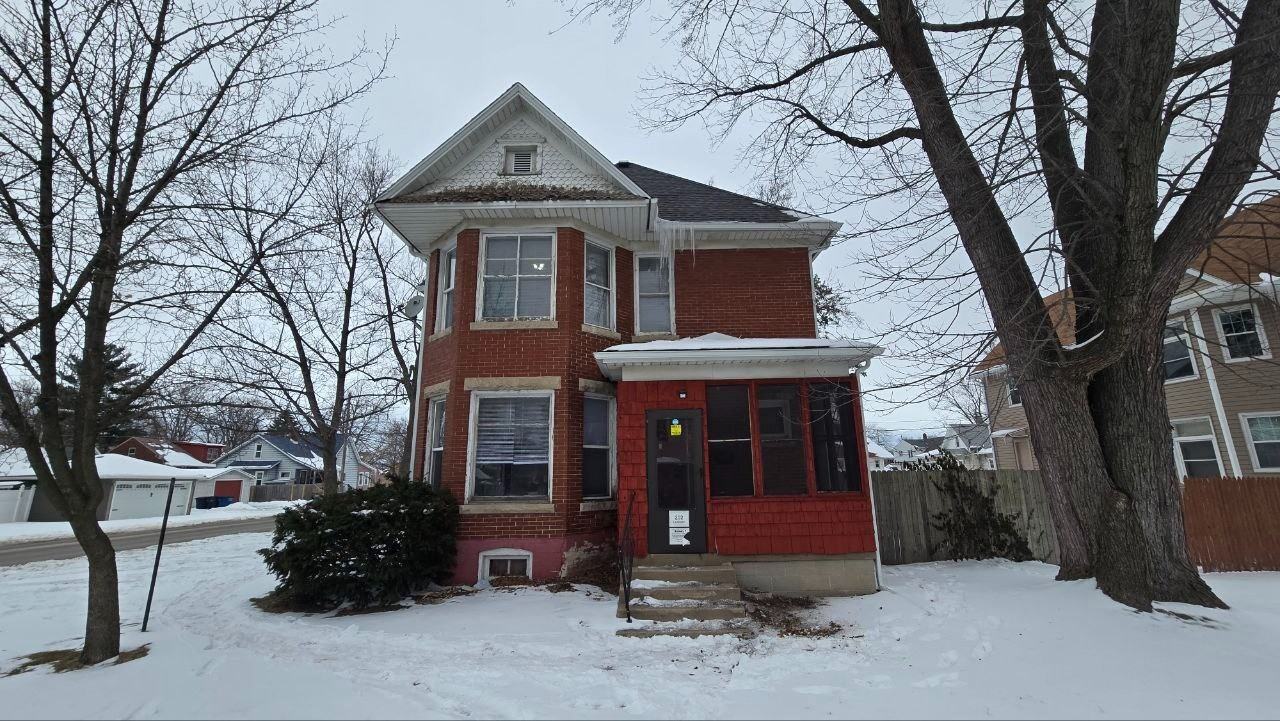 202 E Barker Ave #2