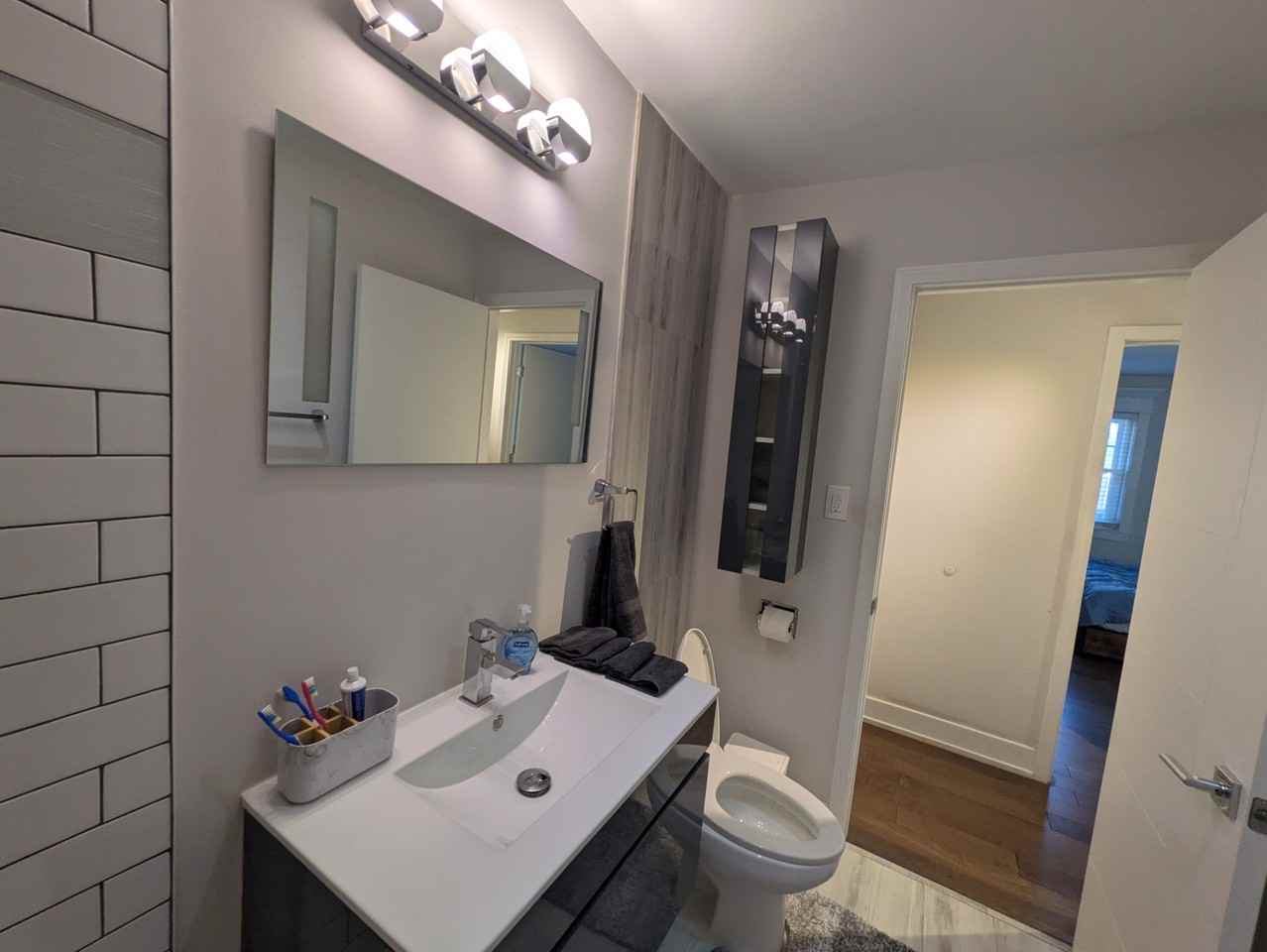 695 Grove Dr #105 - Photo 7 of 34