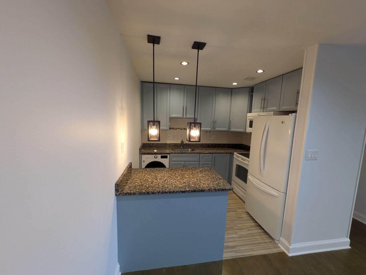 765 Grove Dr #201 - Photo 4 of 50