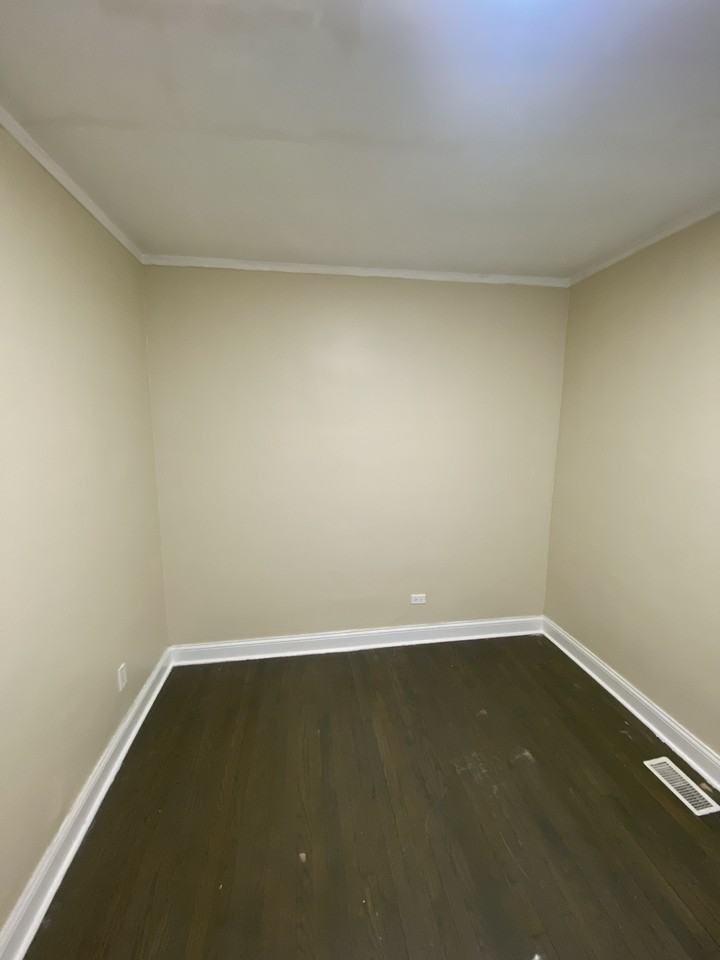 7151 S Green St #1 - Photo 3 of 7