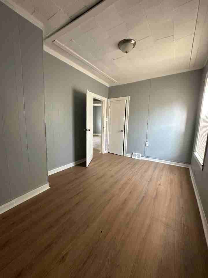 8601 S Kingston Ave - Photo 2 of 6