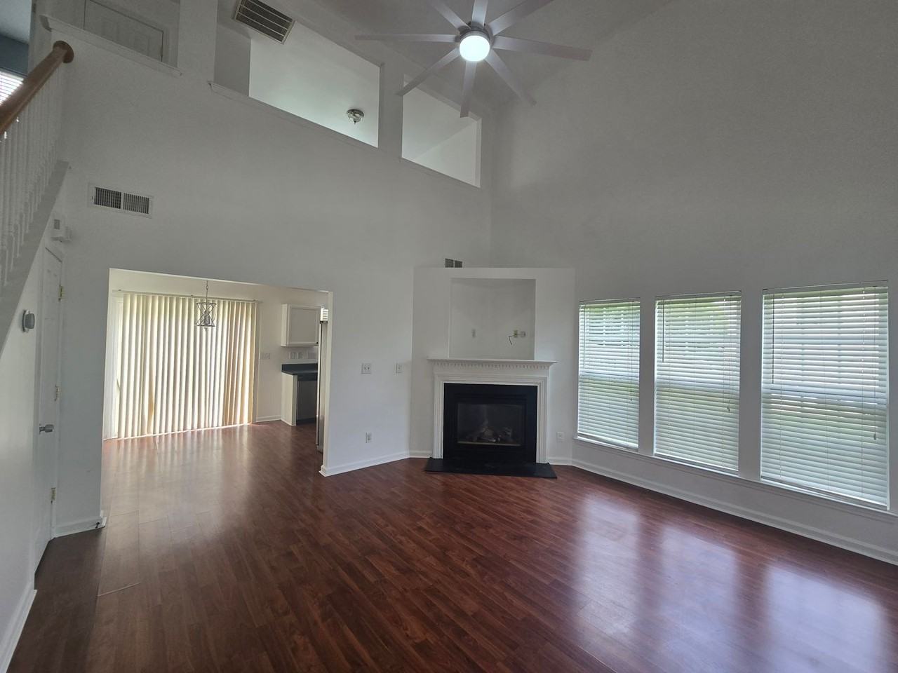 8815 Korniv Dr - Photo 4 of 24