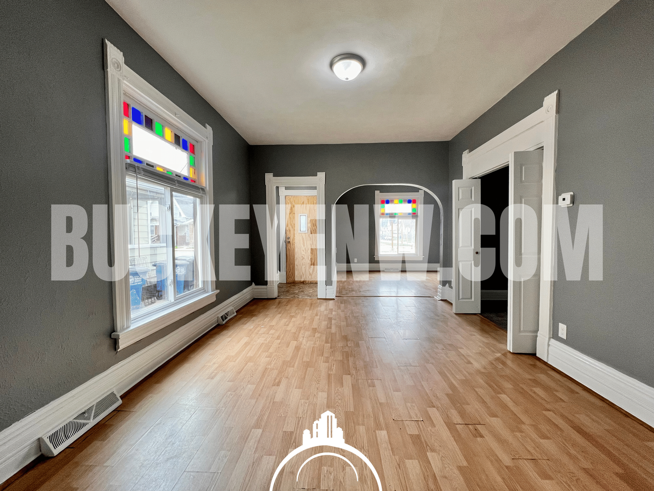 660 E Broadway St - Photo 2 of 16