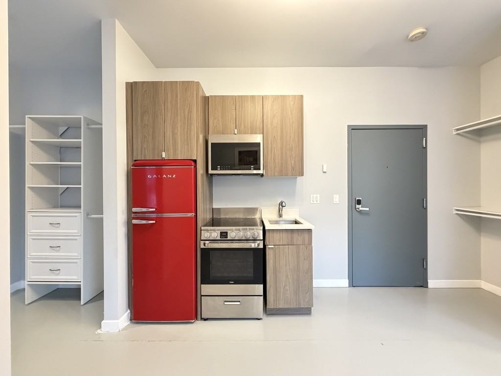 4700 N Racine Ave #206 - Photo 2 of 21
