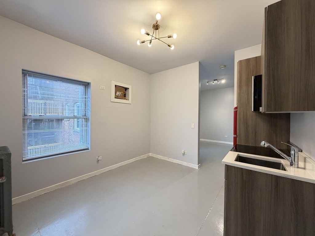 4700 N Racine Ave #206 - Photo 6 of 21