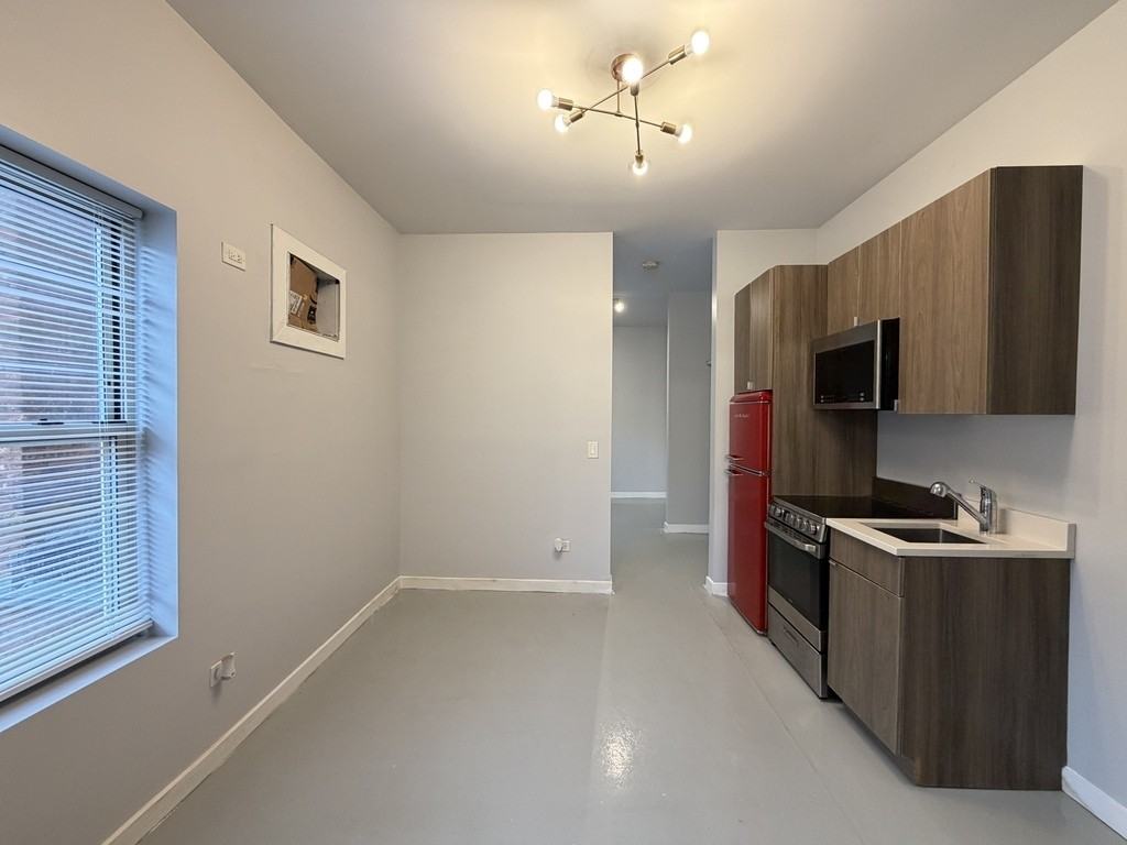 4700 N Racine Ave #206 - Photo 7 of 21