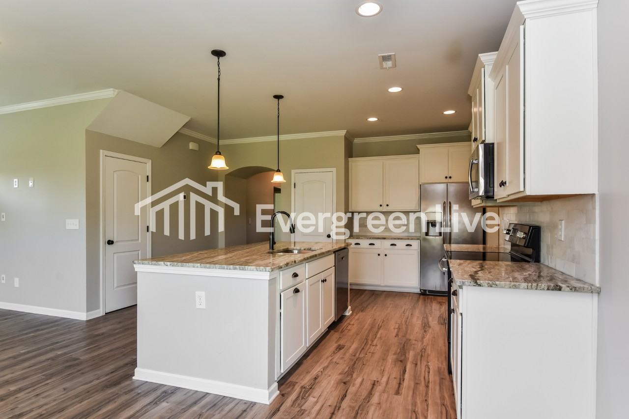 135 White Rock Dr - Photo 5 of 15
