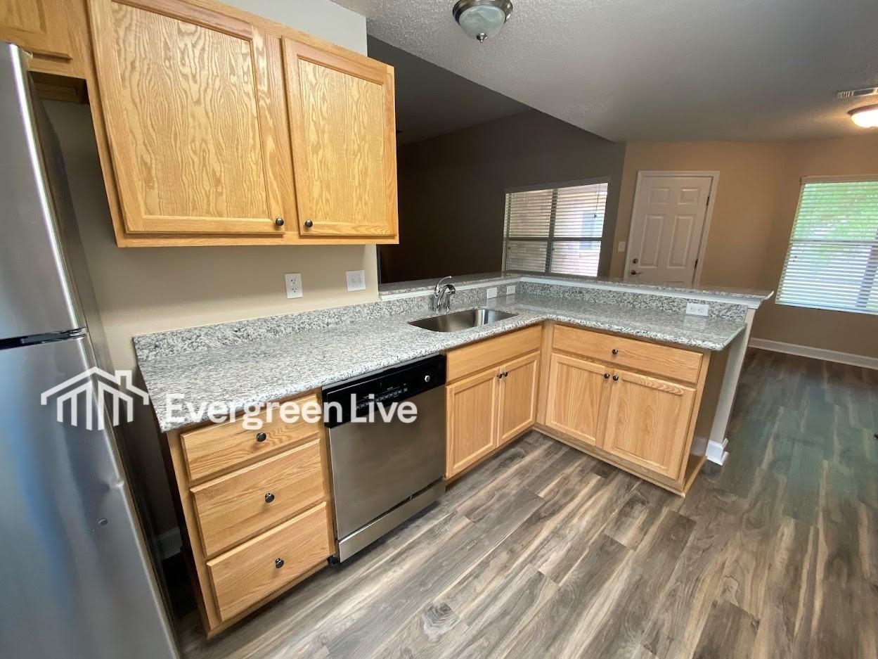 93 Skystone Ct - Photo 5 of 18