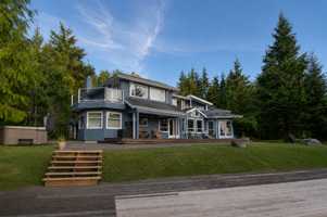 featured image of 431 Sunset Road