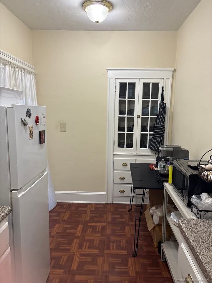 223 Essex St #44 - Photo 5 of 13